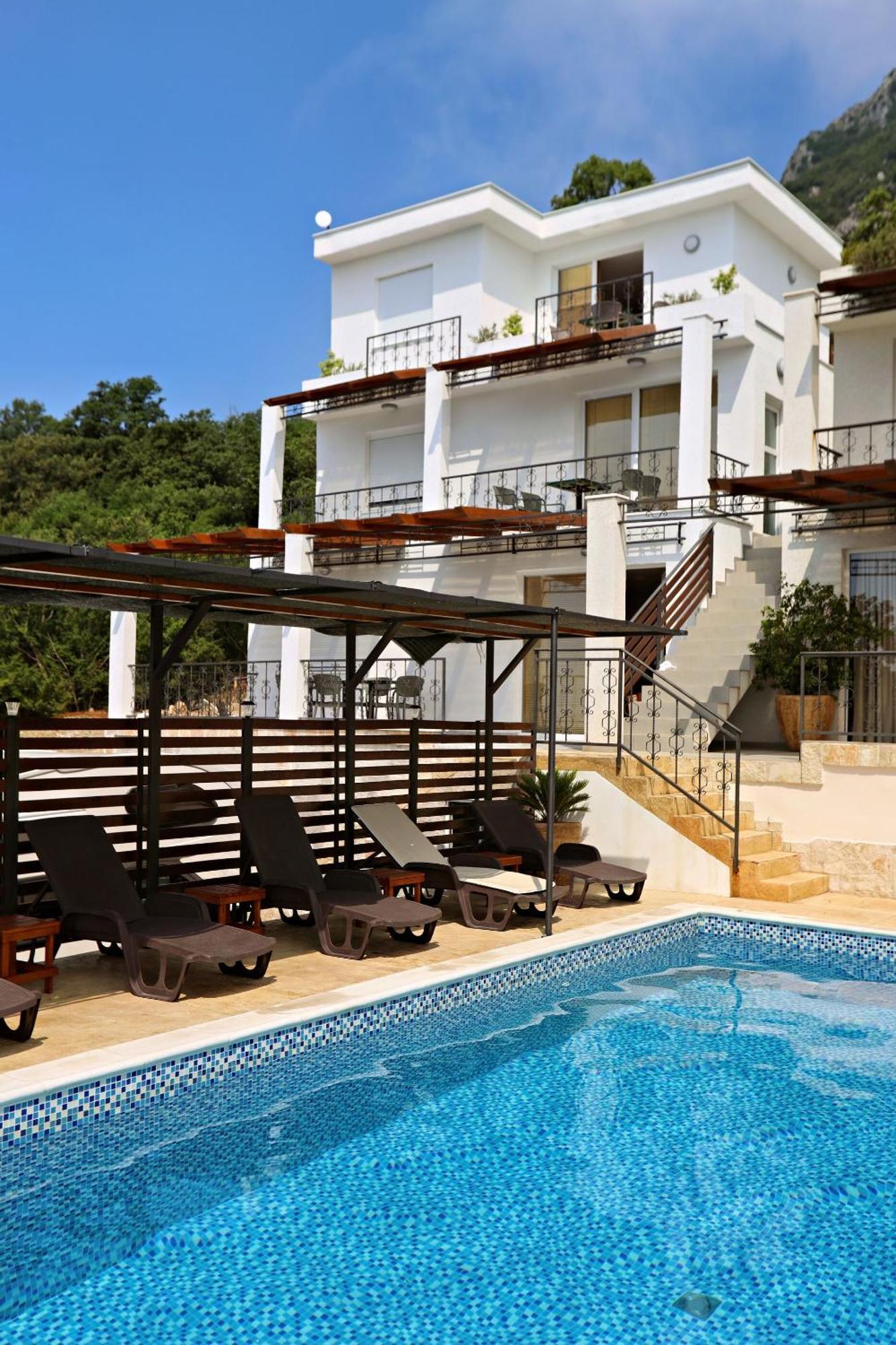 Apartments Oktopus Sutomore Bagian luar foto