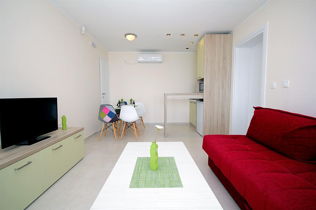 Apartments Oktopus Sutomore Bagian luar foto